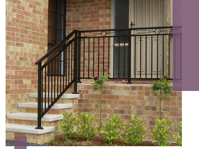 Уличные перила из металла под ключ в Красногорске