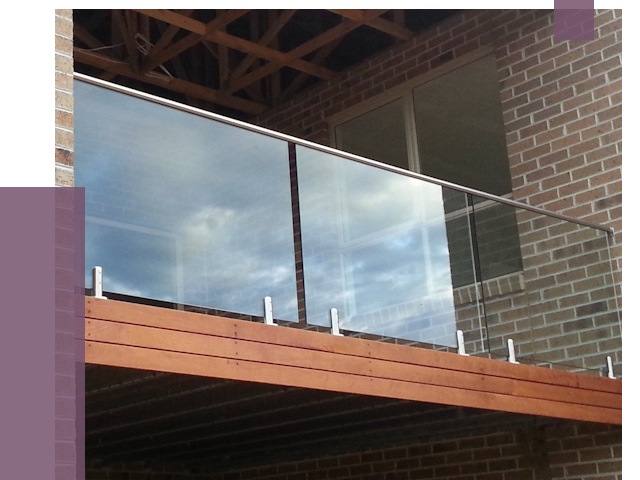 Стеклянные парапеты на крыше и террасе в Красногорске от 11431 руб. | ПРОЛЁТ-Крр