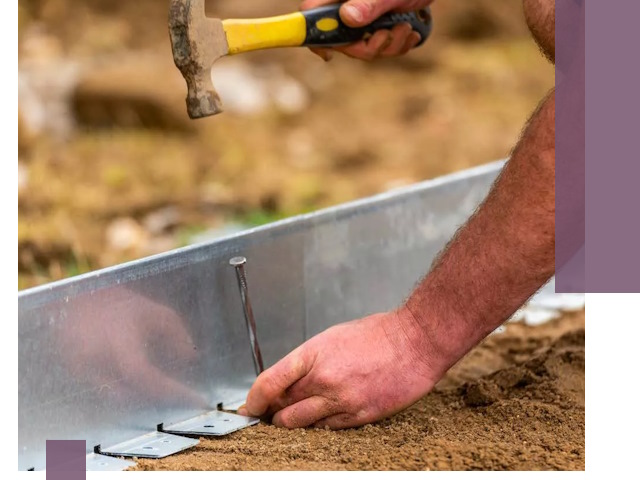 Монтаж металлических бордюров в Красногорске быстро и качественно